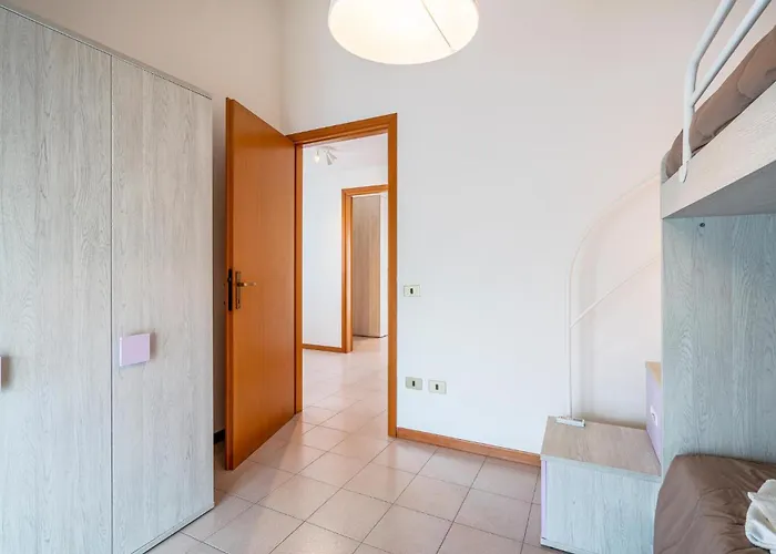 Lägenhet 3 Bedroom Gorgeous In Albarella Ro