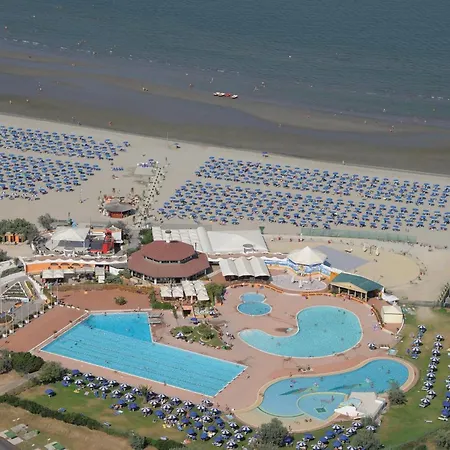 3 Bedroom Gorgeous In Albarella Ro * Albarella Island